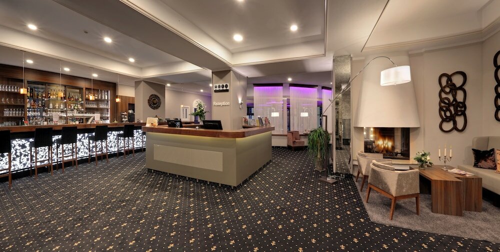 Фото Hotel Am Schloss Aurich Schlossresidenz