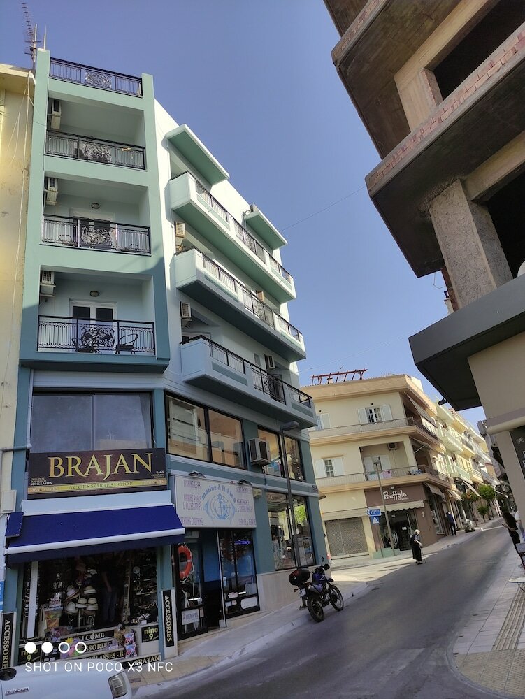 Фото отеля 3