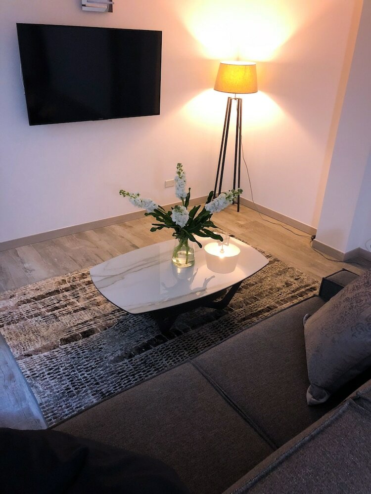 Фото Paradise Luxury Apartments