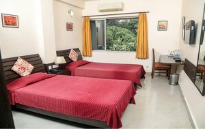 Гостиница Red Arrow Residency