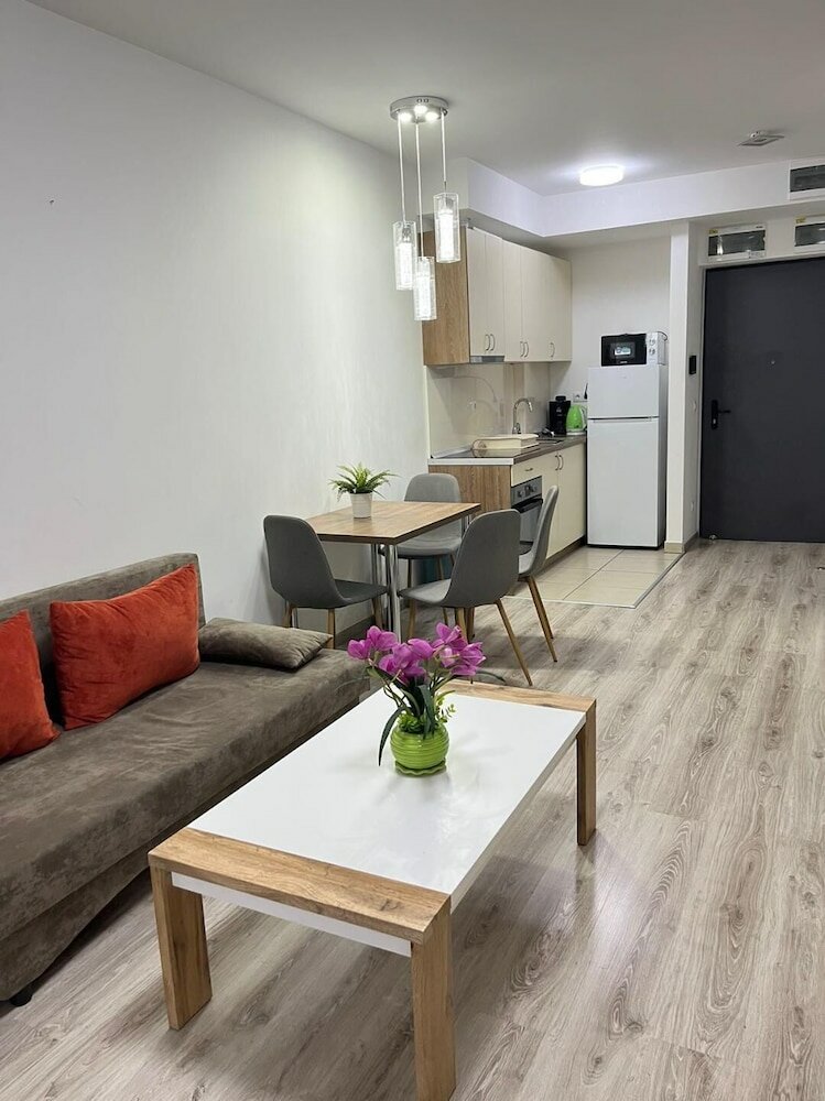 Фото Corvin Rose Apartment Hotel