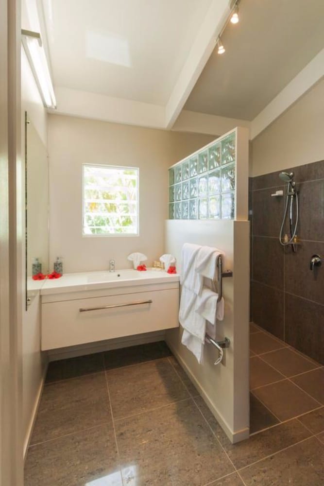 Фото Ocean Spray Villas