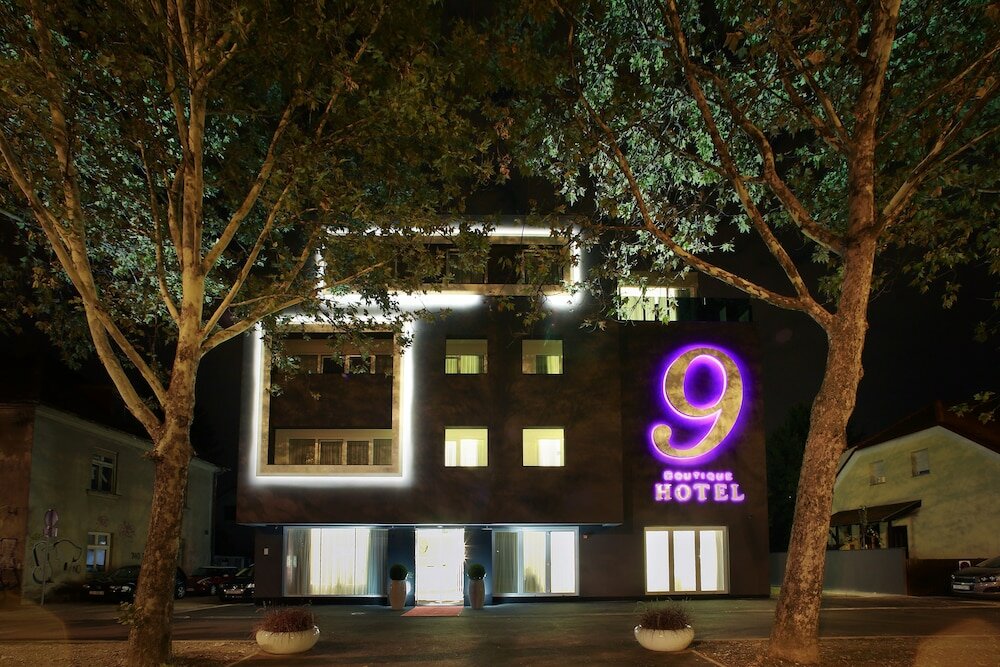 Фото Hotel 9