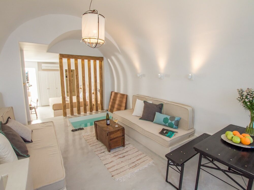 Фото Hector Cave House