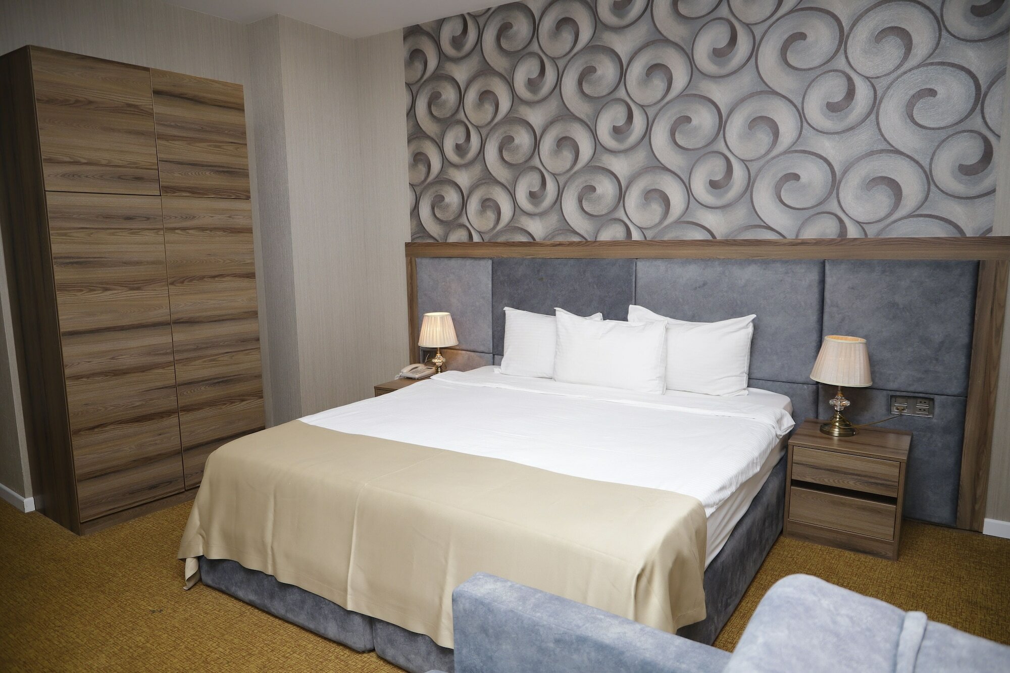 Фото Midway Baku Hotel