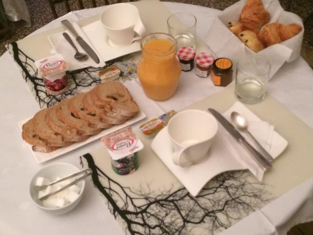 Фото Ida Chambres d'Hôtes Montpellier