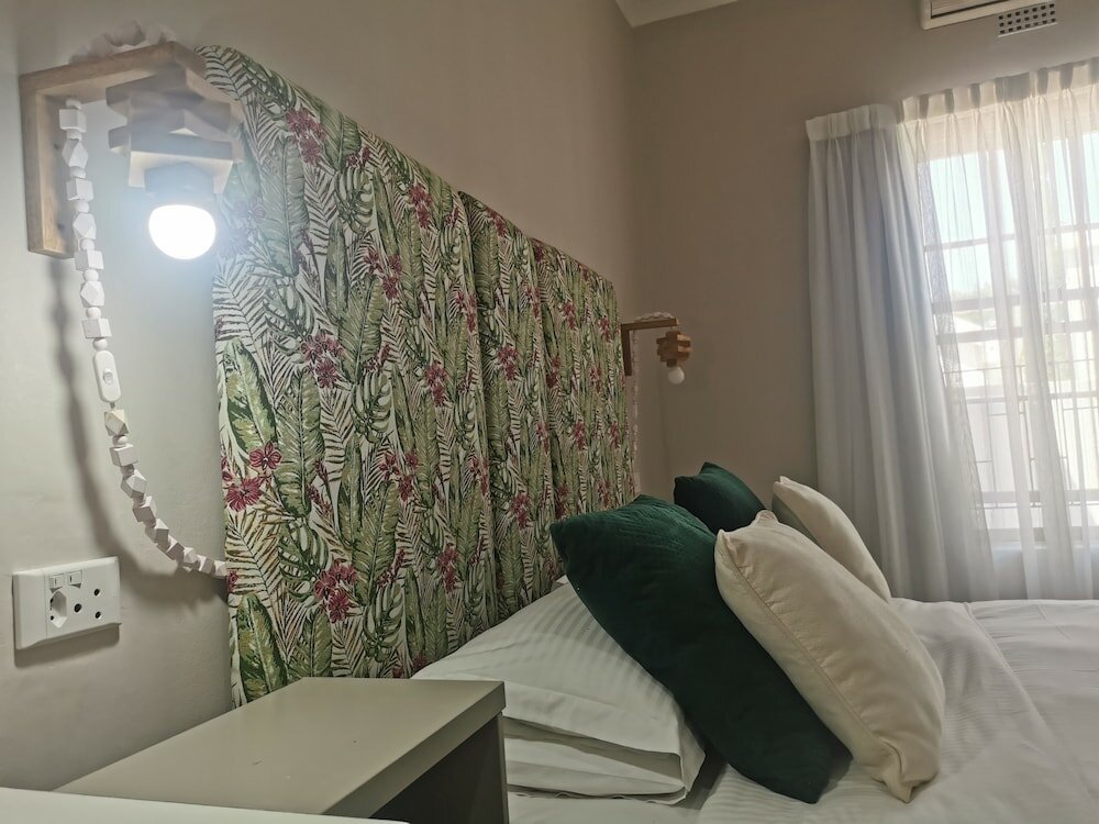 Фото Little Scotia Guest House