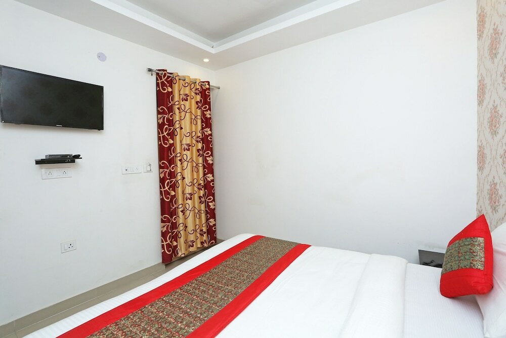 Фото Oyo 11384 Hotel Diamond Star