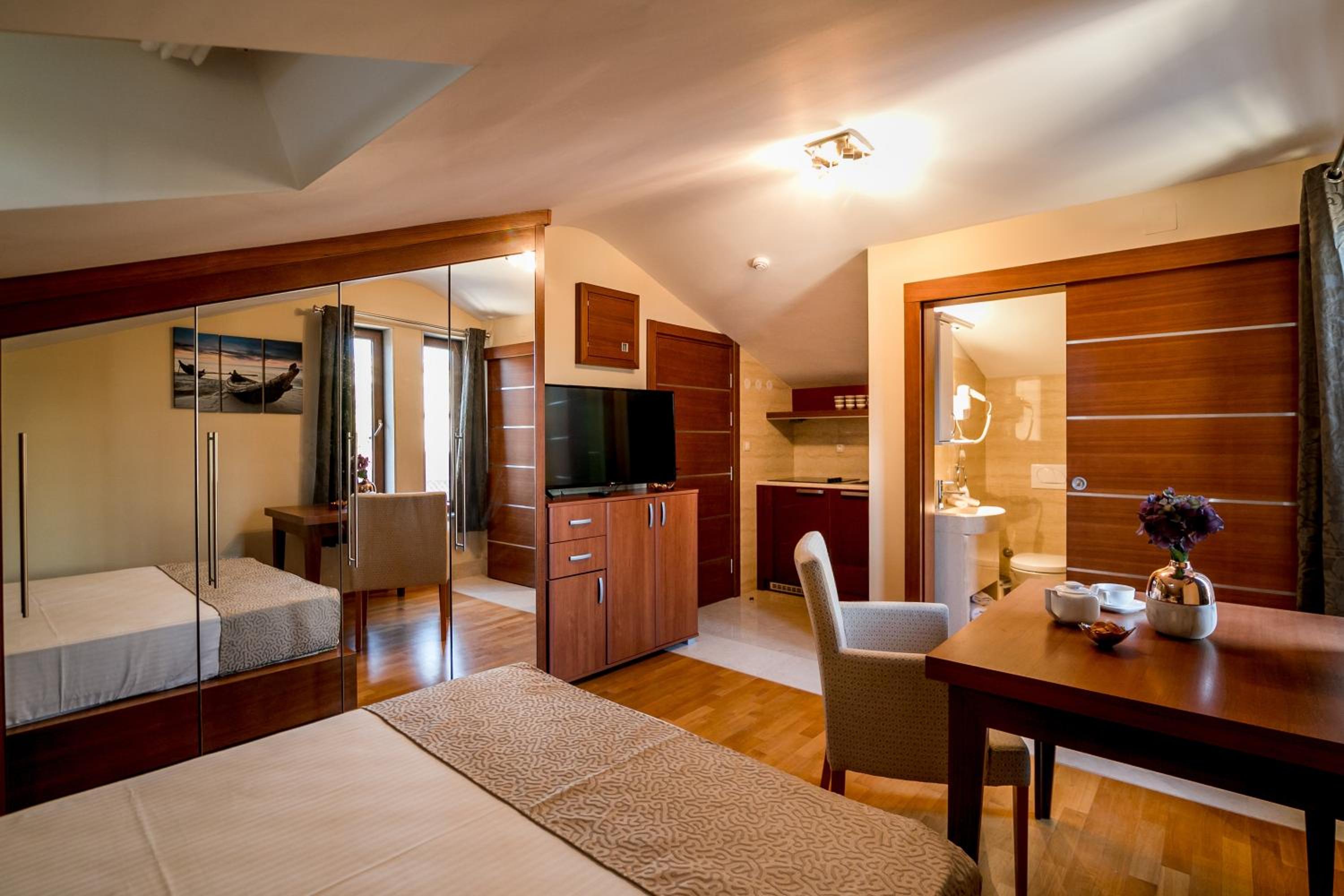 Фото Hedera Residences Kumbor