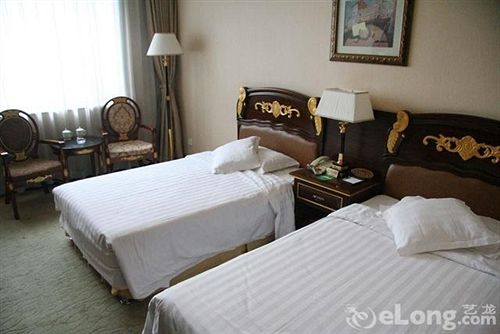 Фото The Royal Palace Hotel