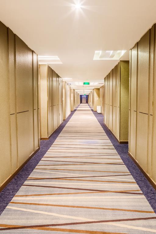 Фото The Blue Sky Hotel & Tower