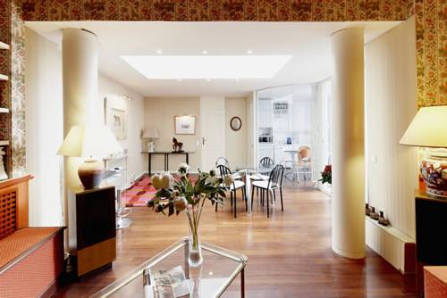 Фото Patio de l'Intendance