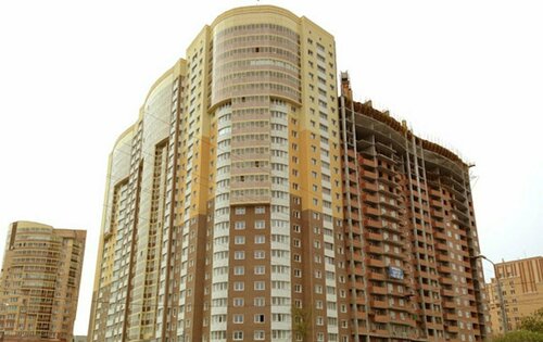 Konut blokları Ямская-Болотникова, Tiumen, foto