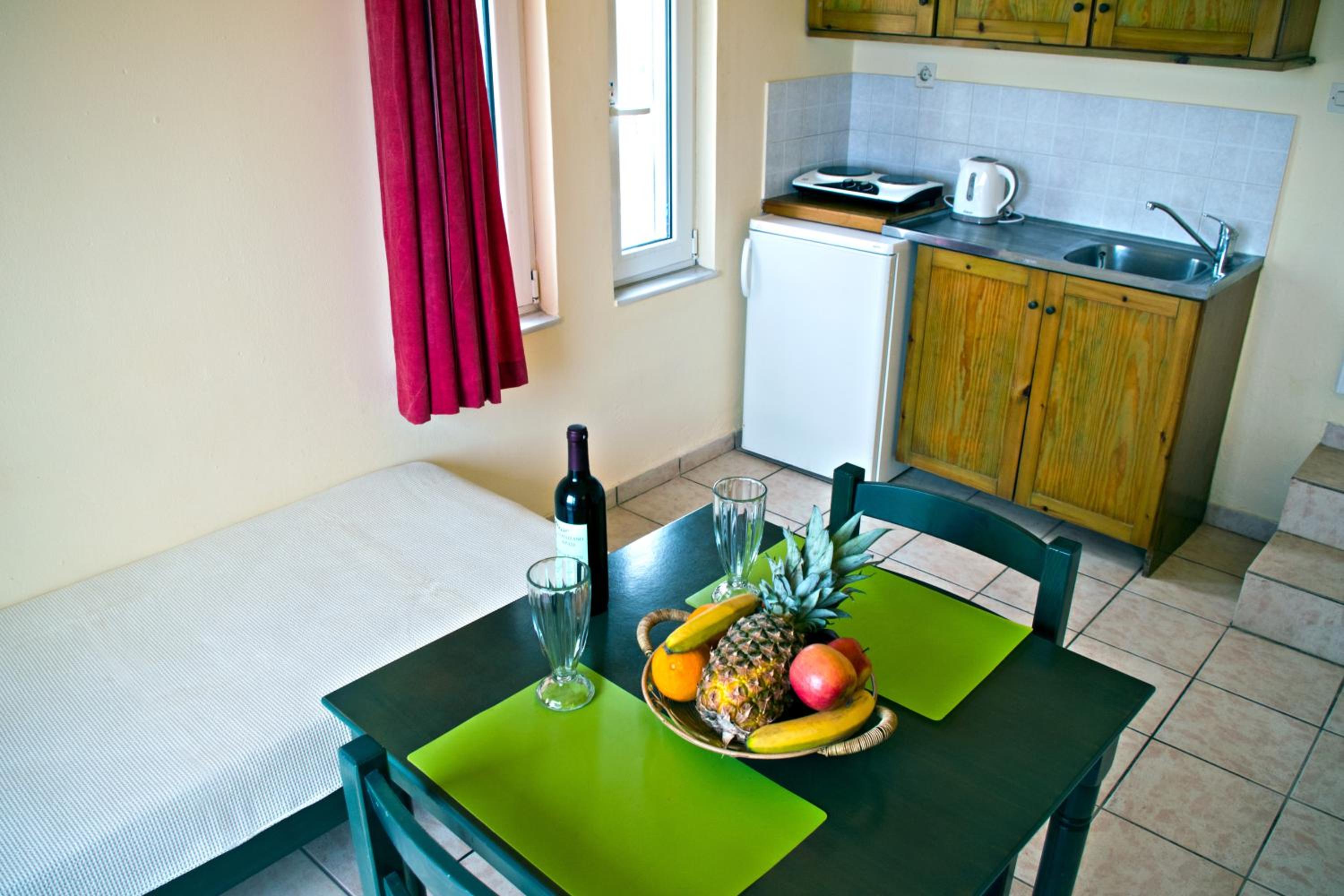 Фото Elina Apartments Gouves