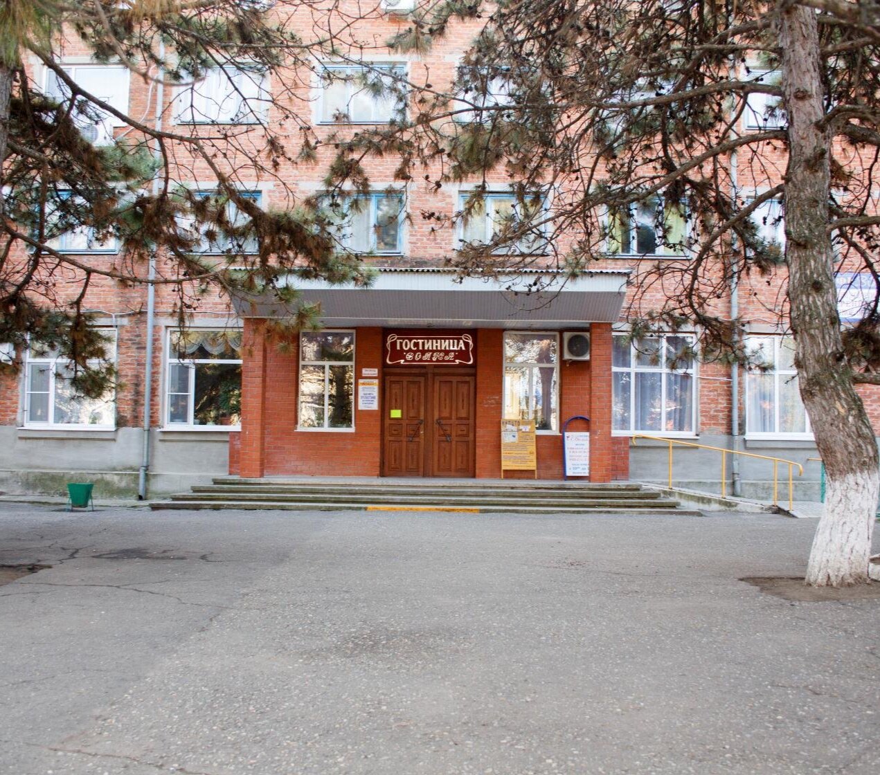 Фото отеля 1