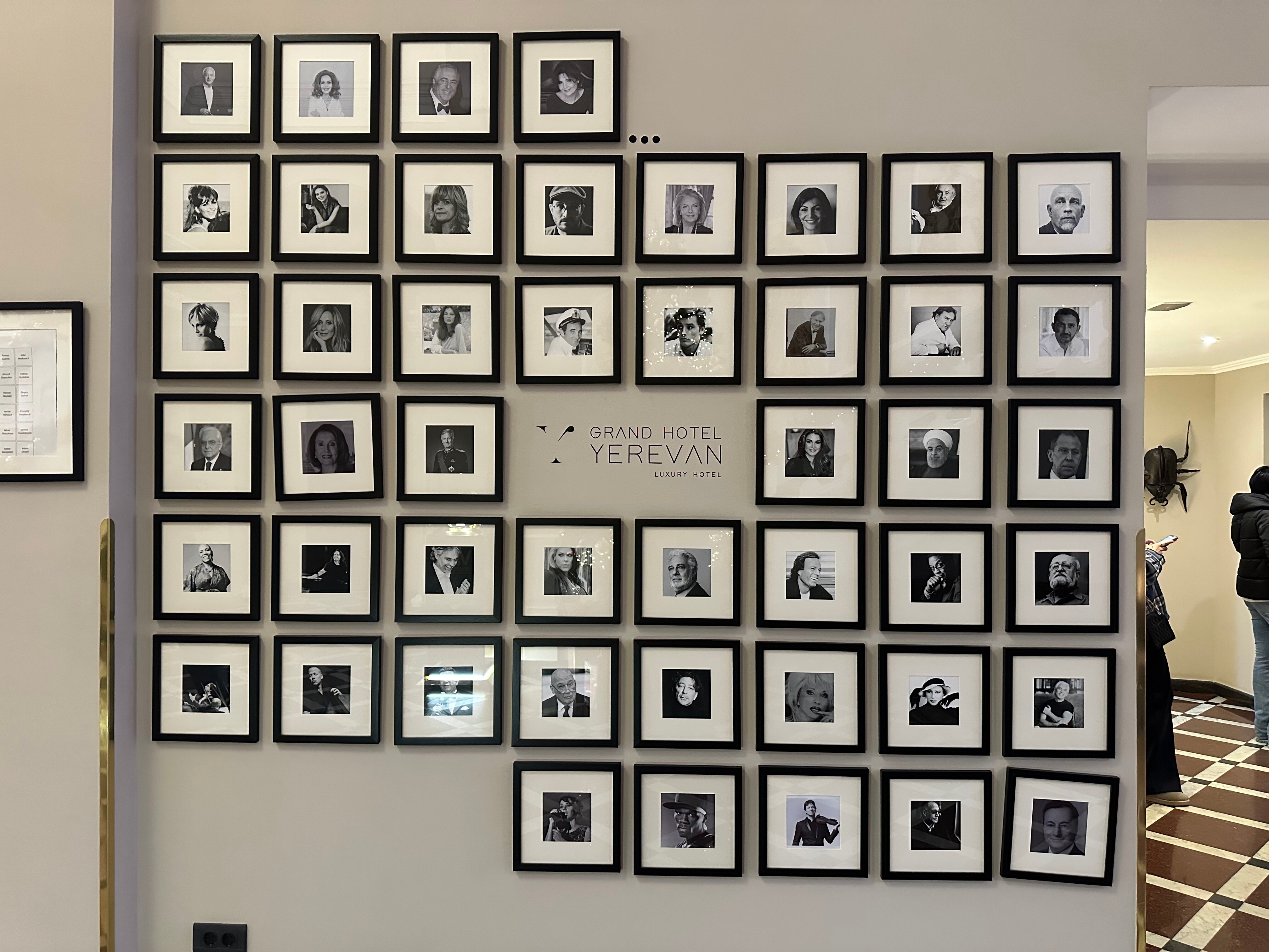 Фото Grand Hotel Yerevan