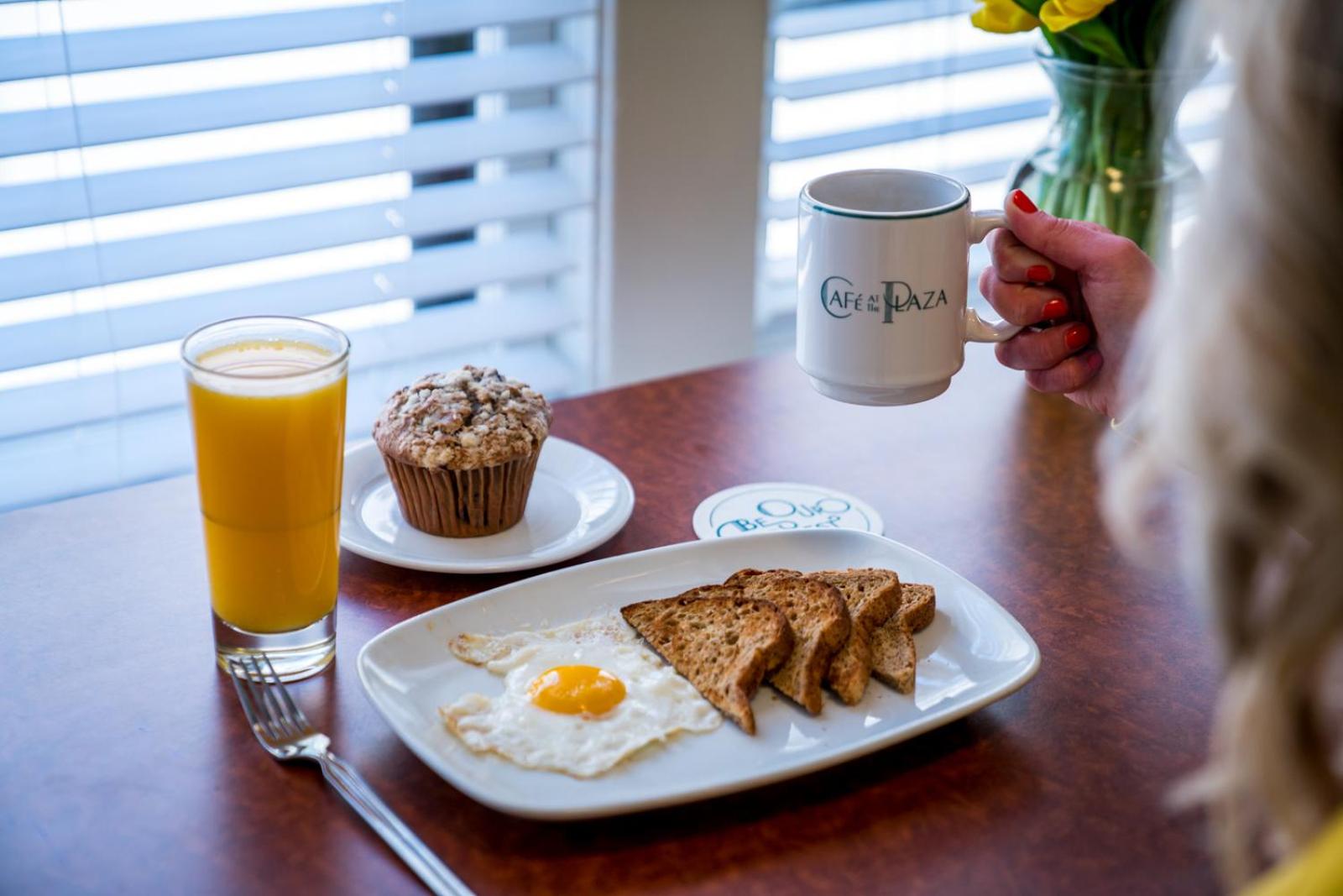 Фото The Plaza Hotel