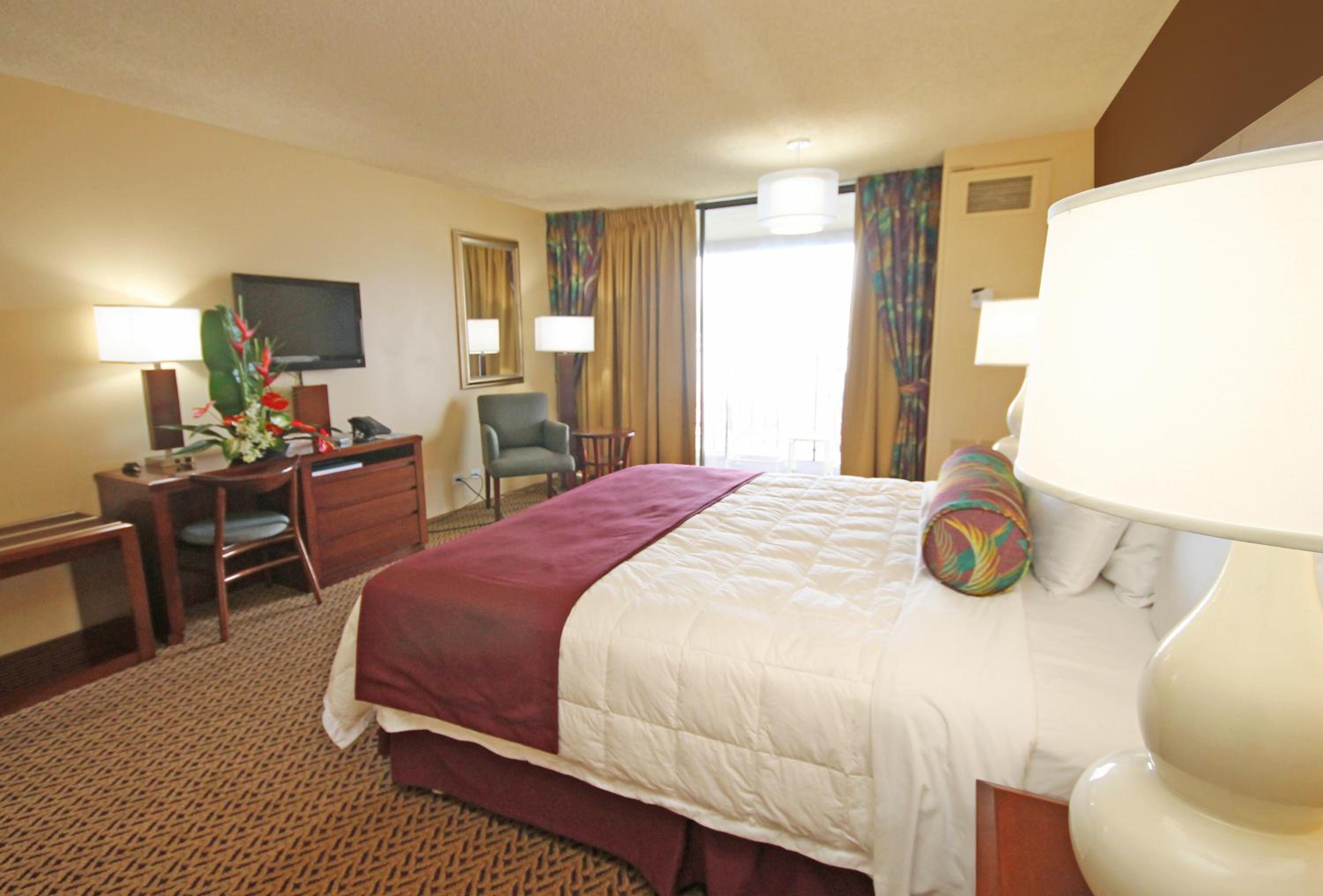 Фото Castle Hilo Hawaiian Hotel