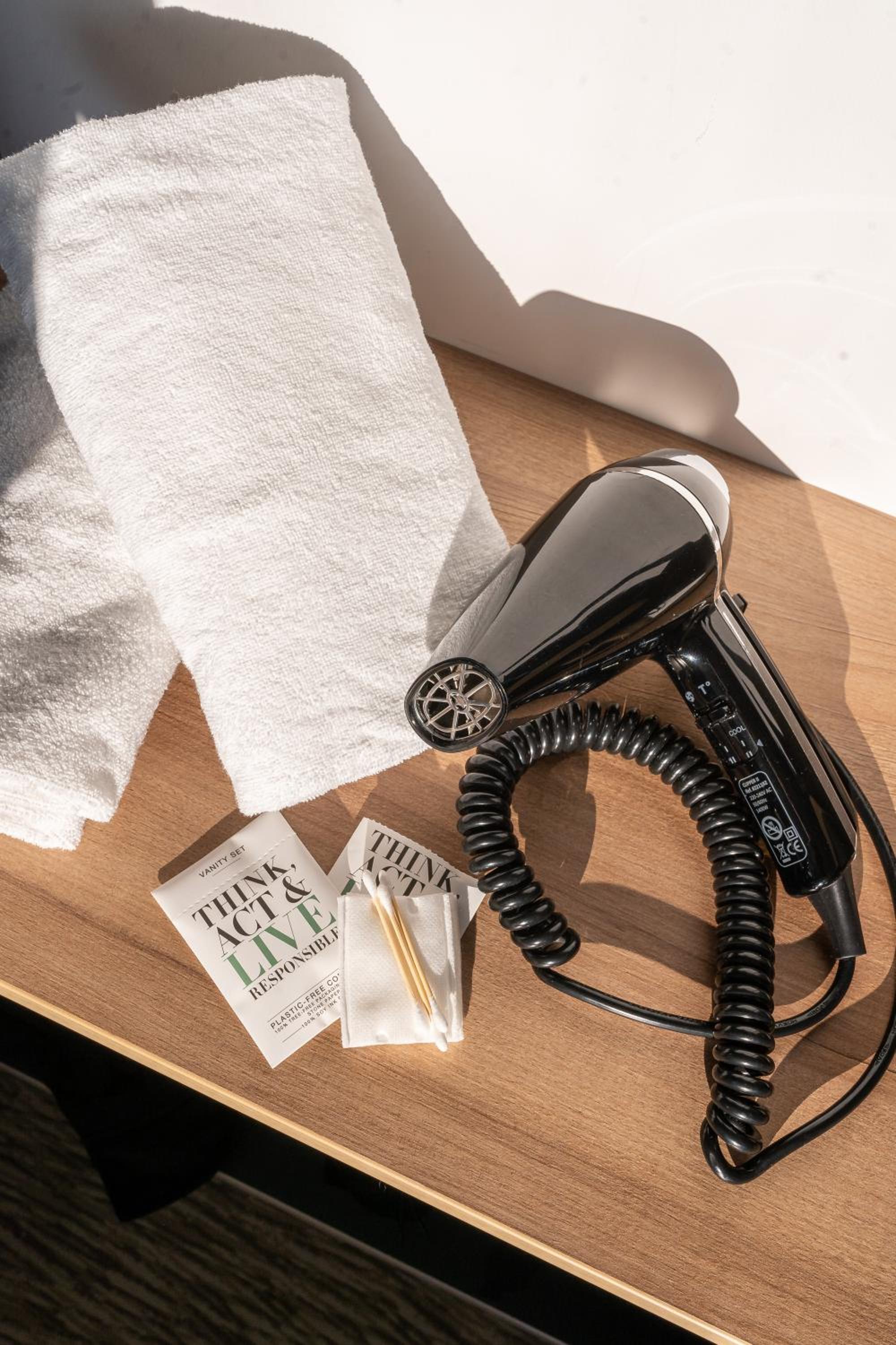 Фото B&B HOTEL Bordeaux Centre Gare Saint-Jean