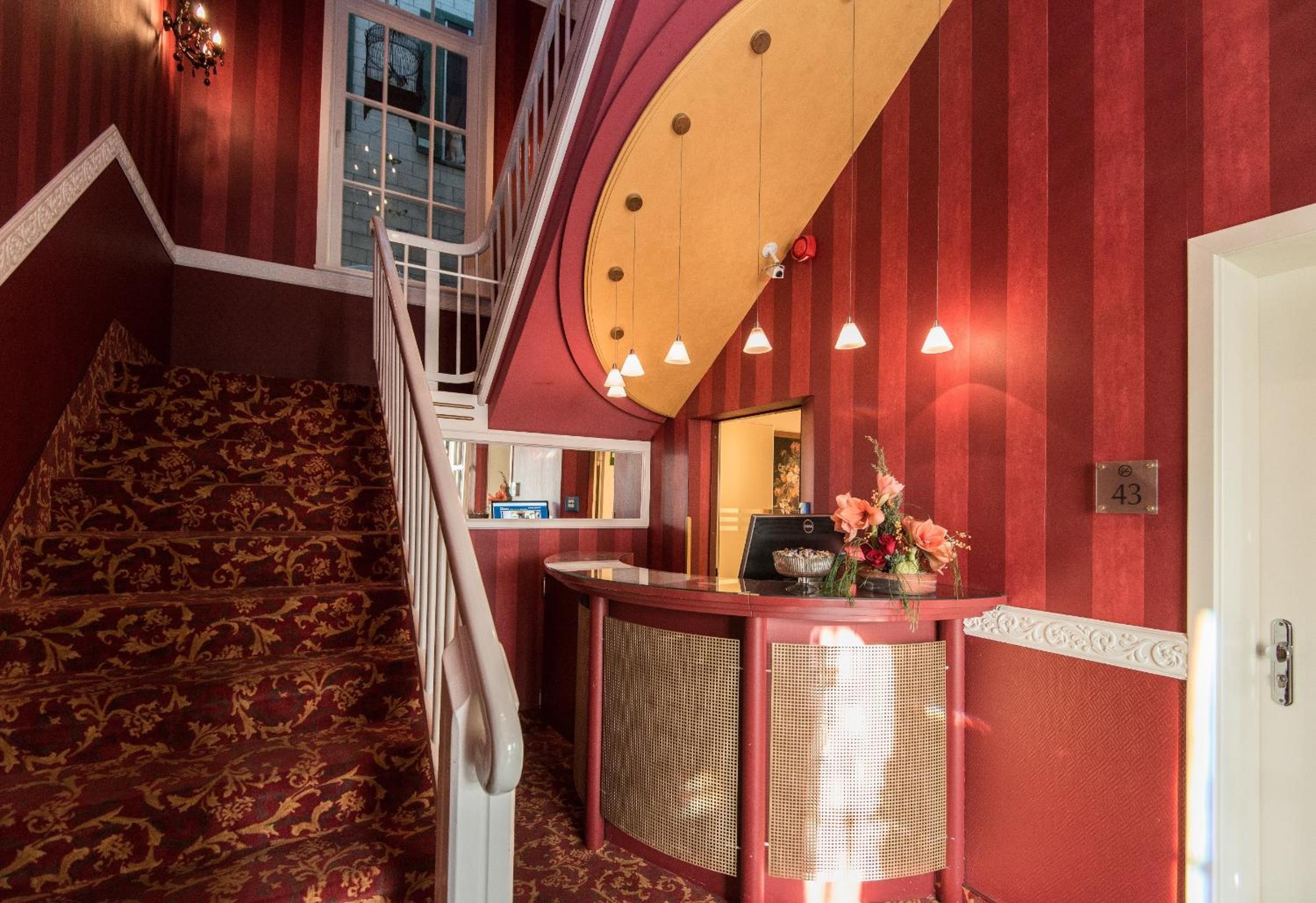 Фото Hotel City House