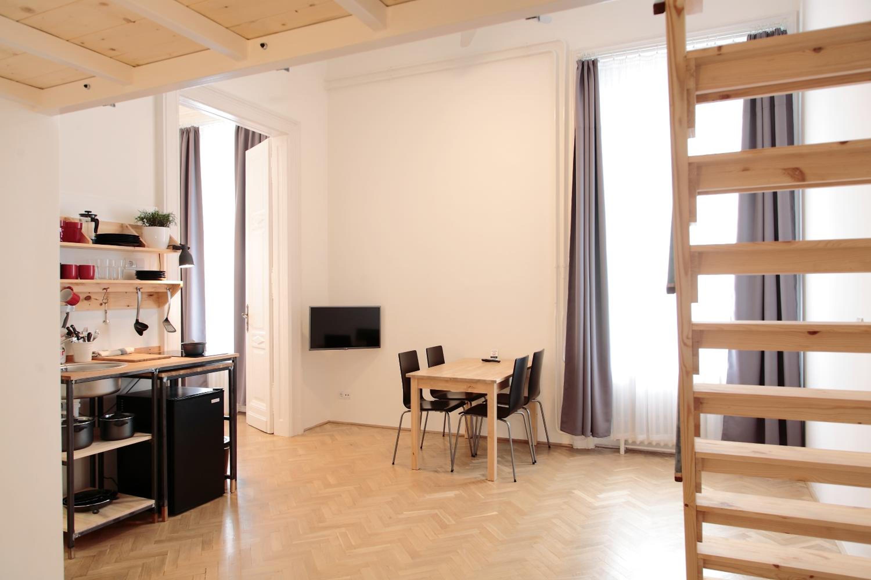 Фото Budapest Maverick Apartments