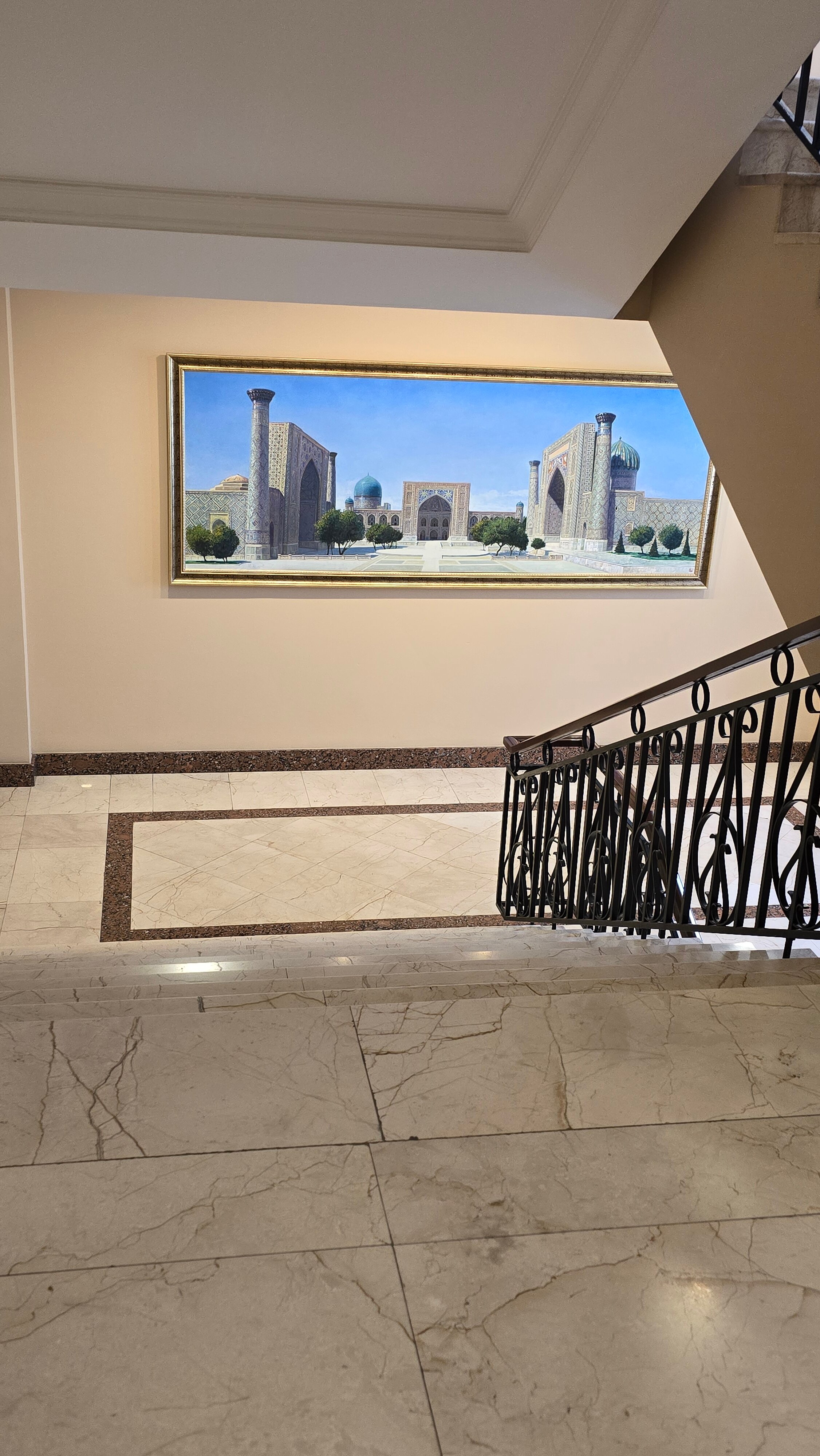 Фото Lotte City Hotels Tashkent Palace