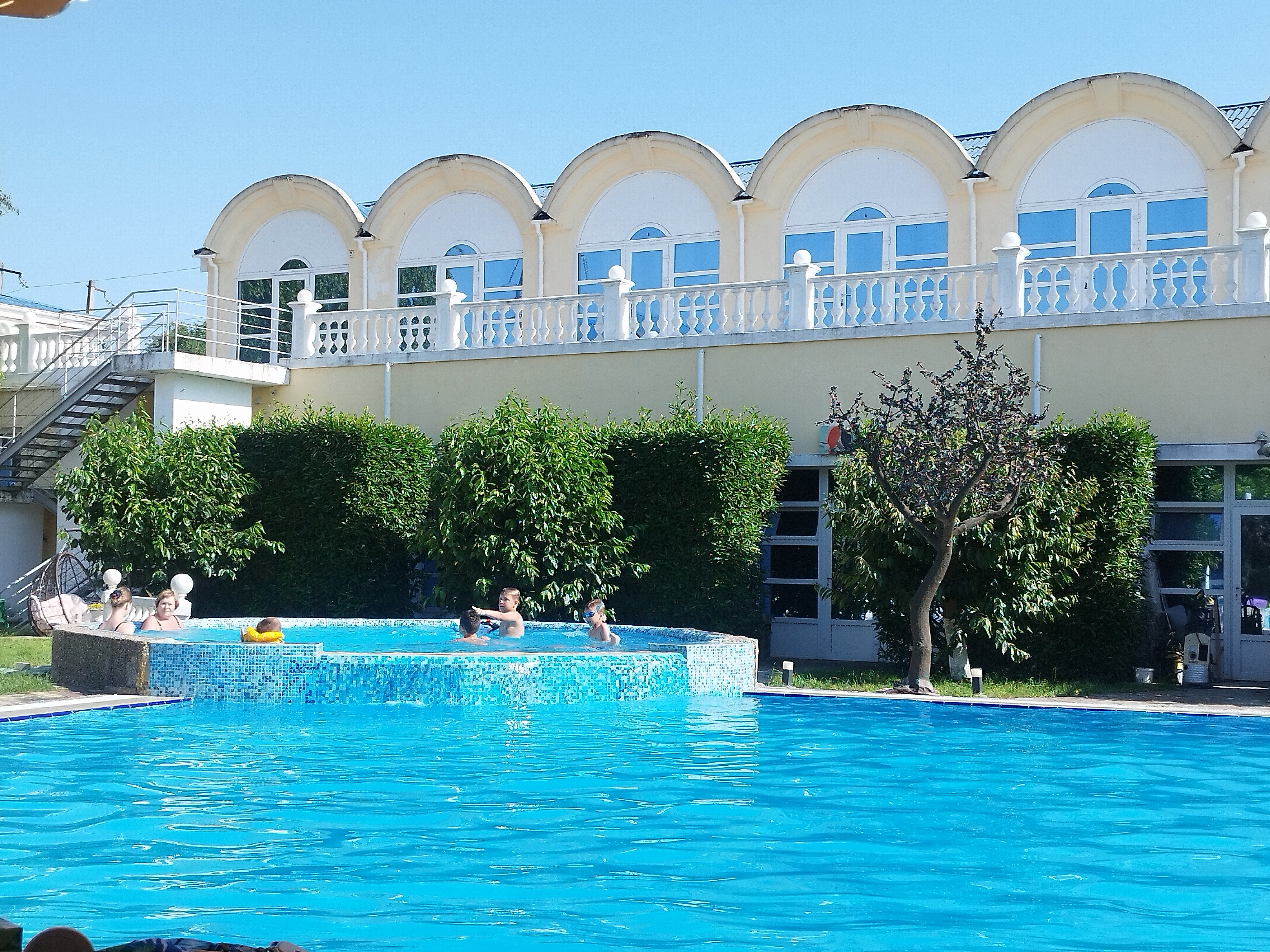 Фото Дионис