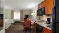 Фото Candlewood Suites Reading, an Ihg Hotel