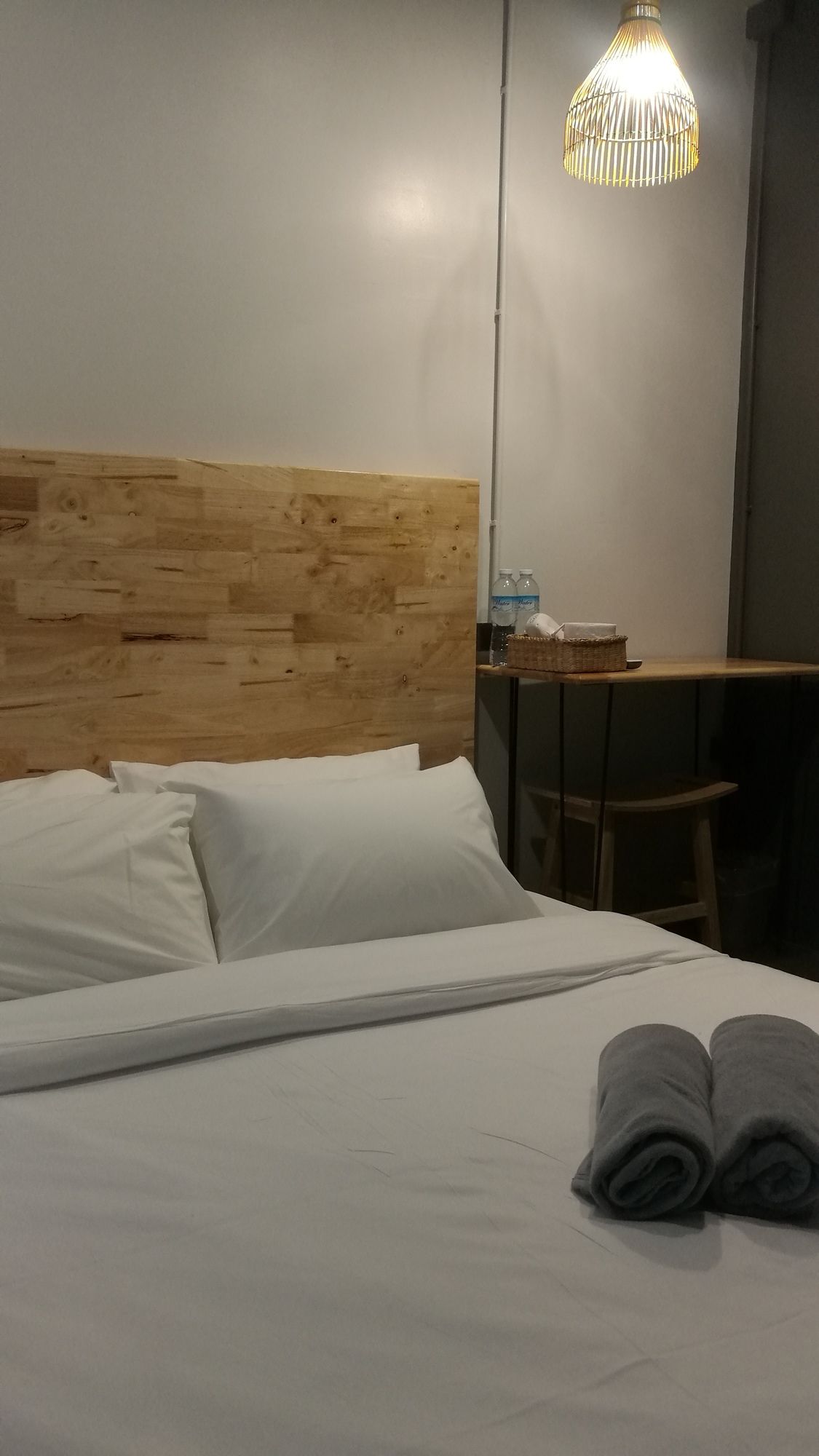 Фото Ekanek Hostel Bangkok - Adults Only