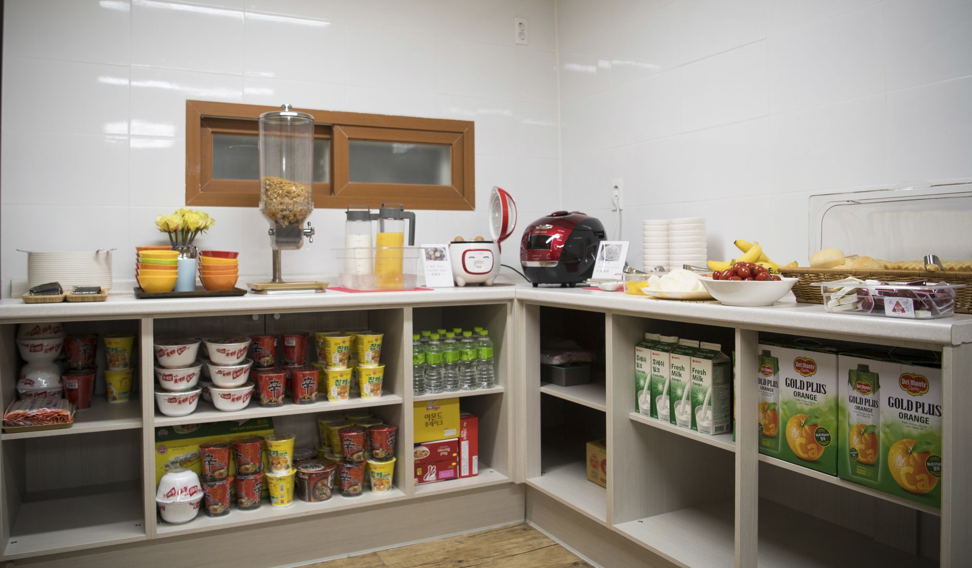 Фото H-avenue Hotel Seomyeon Station