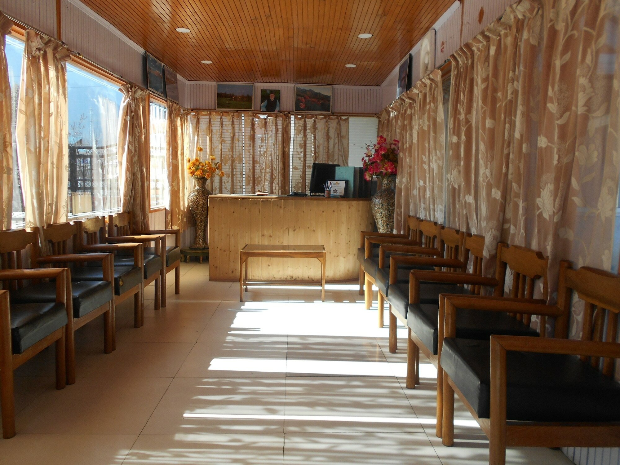 Фото Hotel Abshar