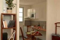 Фото Short Stay Group Museum View Serviced Apartments