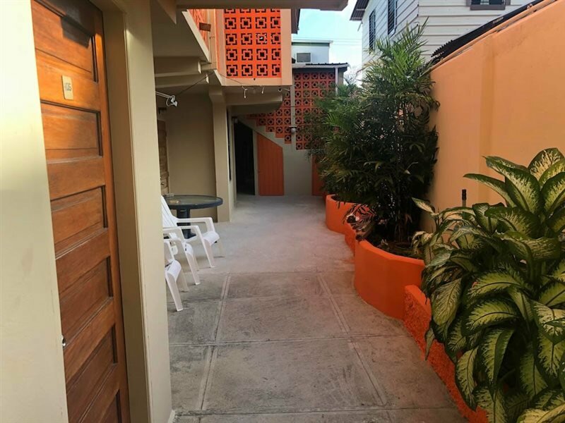 Фото Best Time Inn Hotel - Car Rental