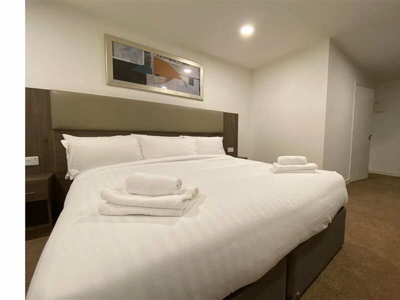 Фото Oyo Plymouth Central Hotel