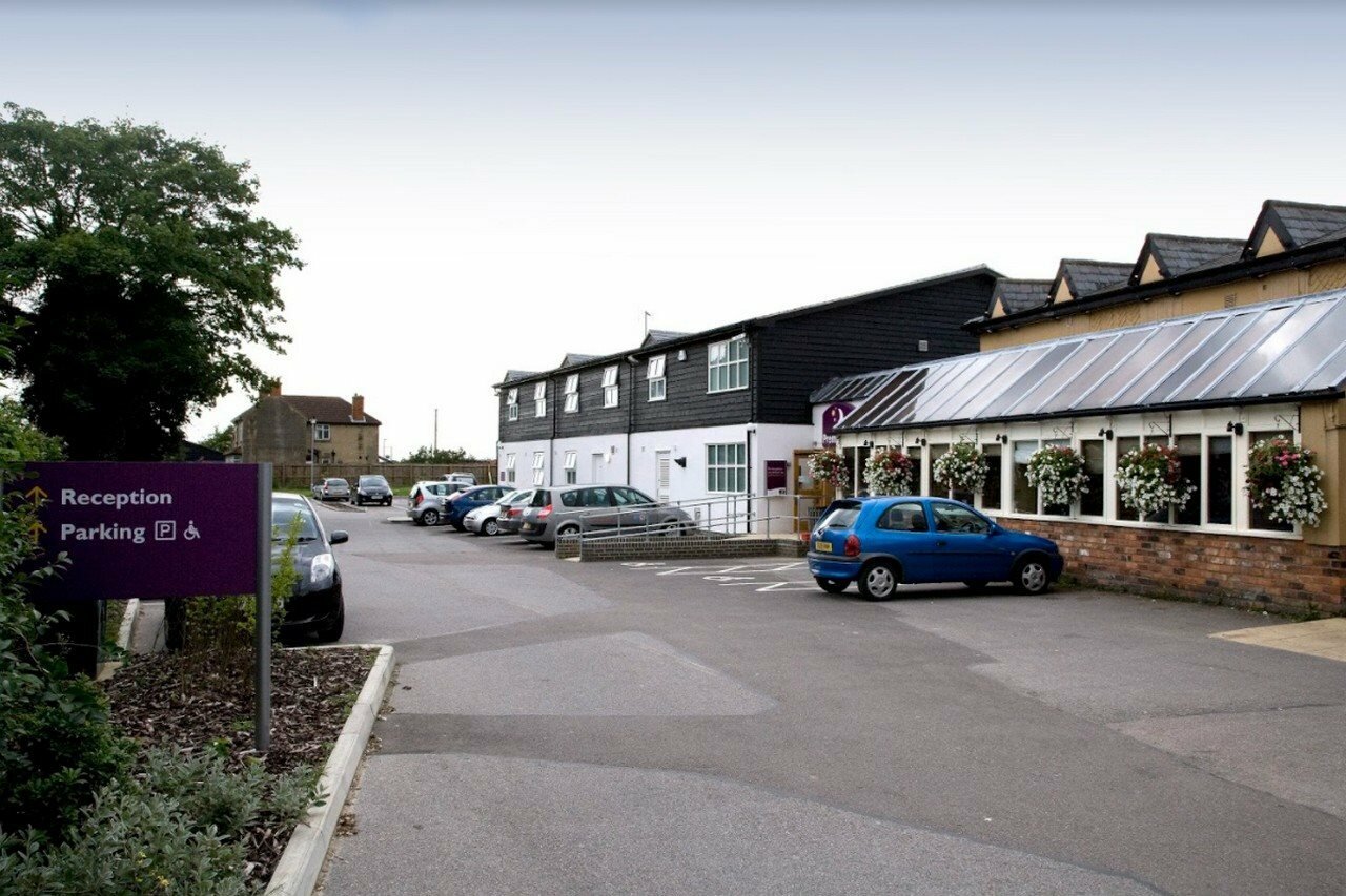 Фото Premier Inn Cambridge North - Girton