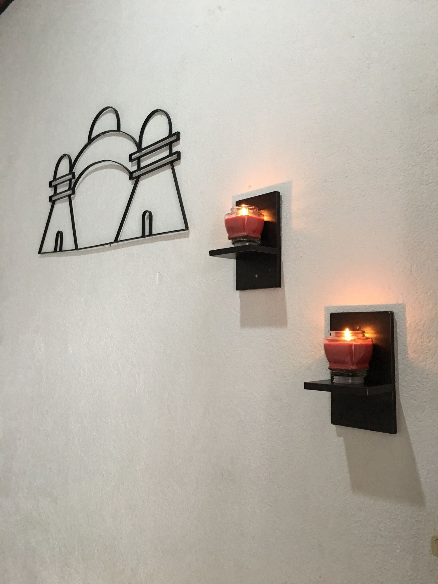 Фото Feathers Hotel and Lounge - Hostel