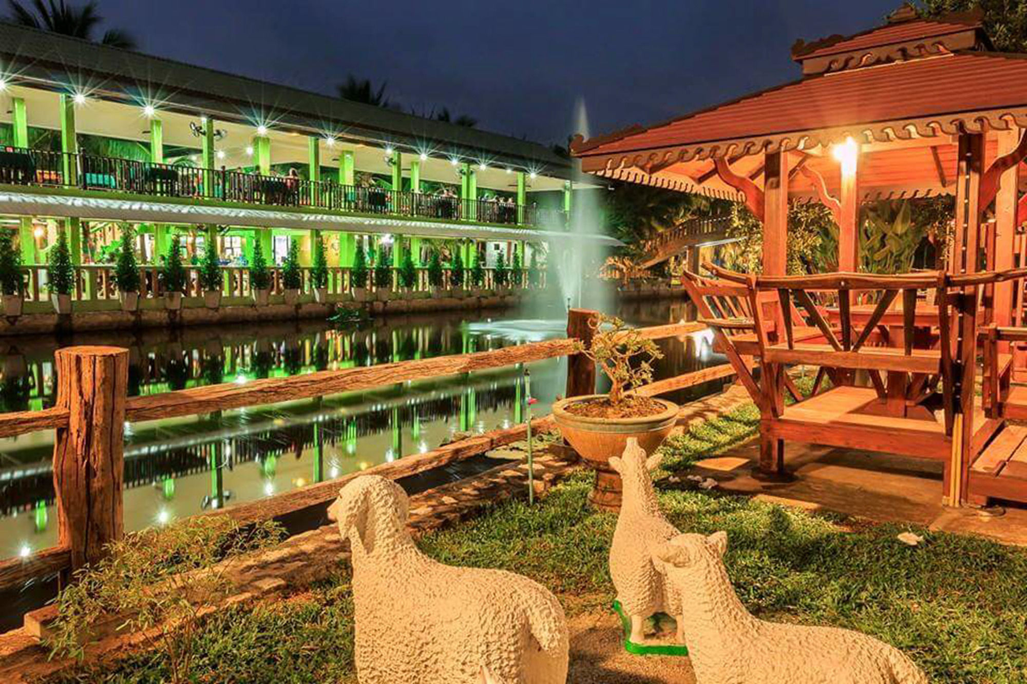 Фото Coconut Resort