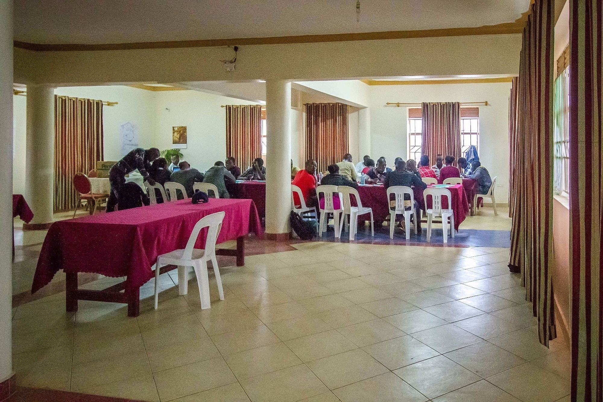 Фото Makerere Serene Hotel