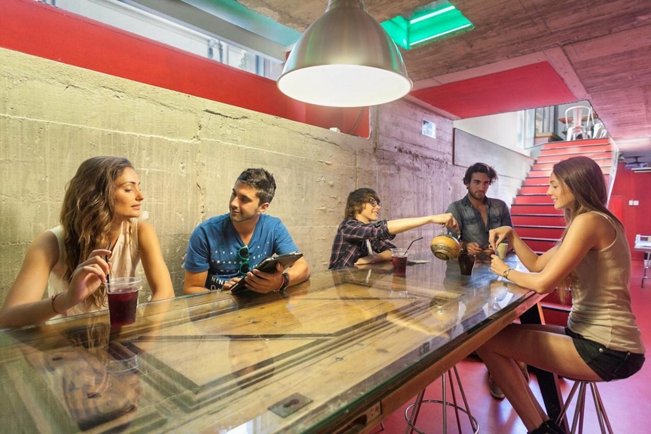 Фото Urbany Hostel Bcn Go