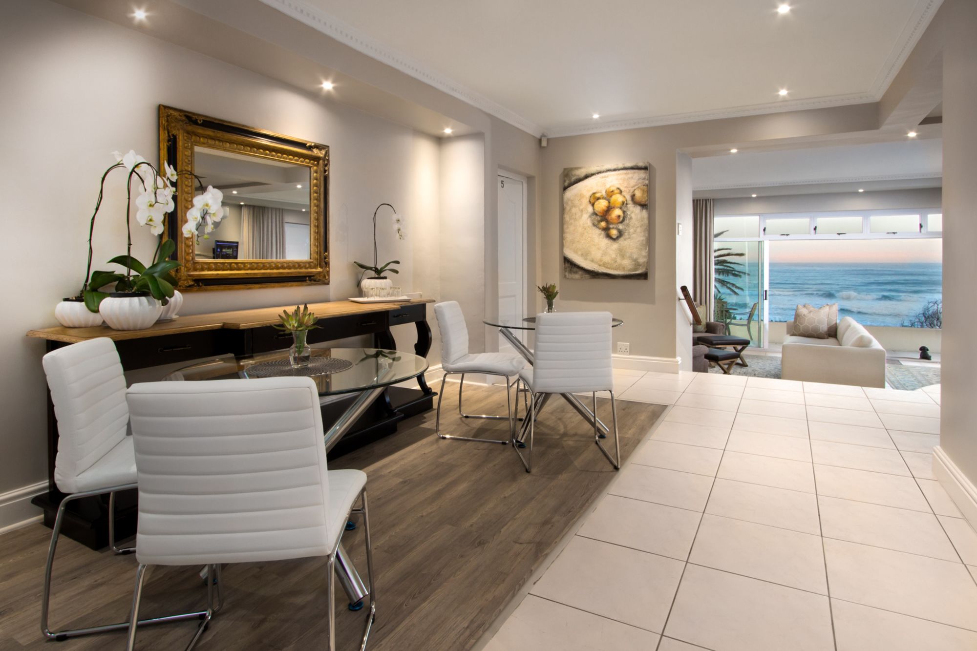 Фото Hermanus Beachfront Lodge