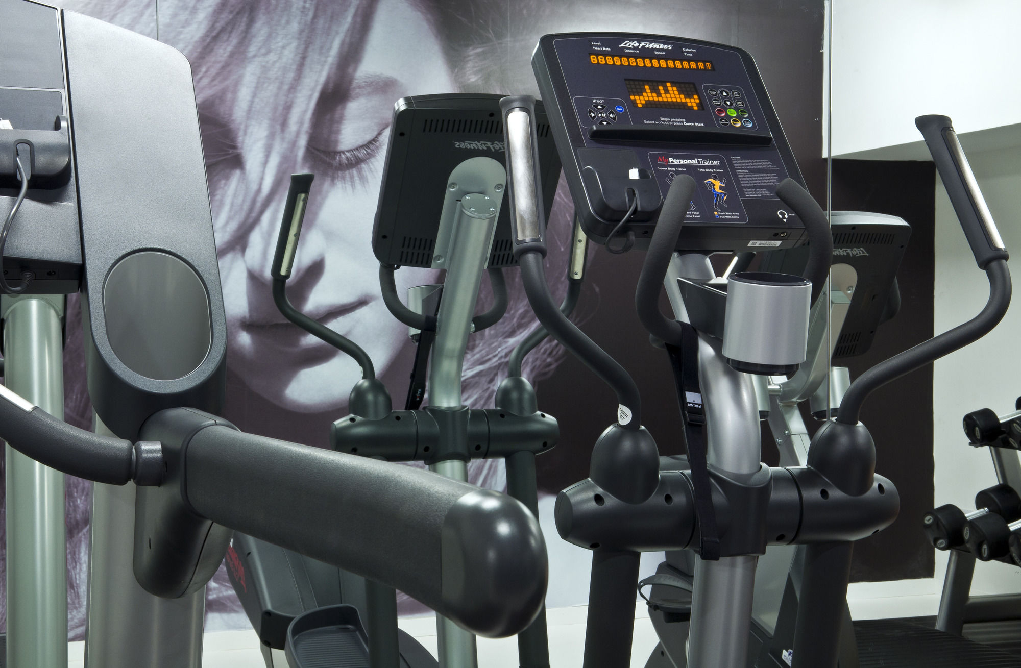 Фото B-aparthotel Regent