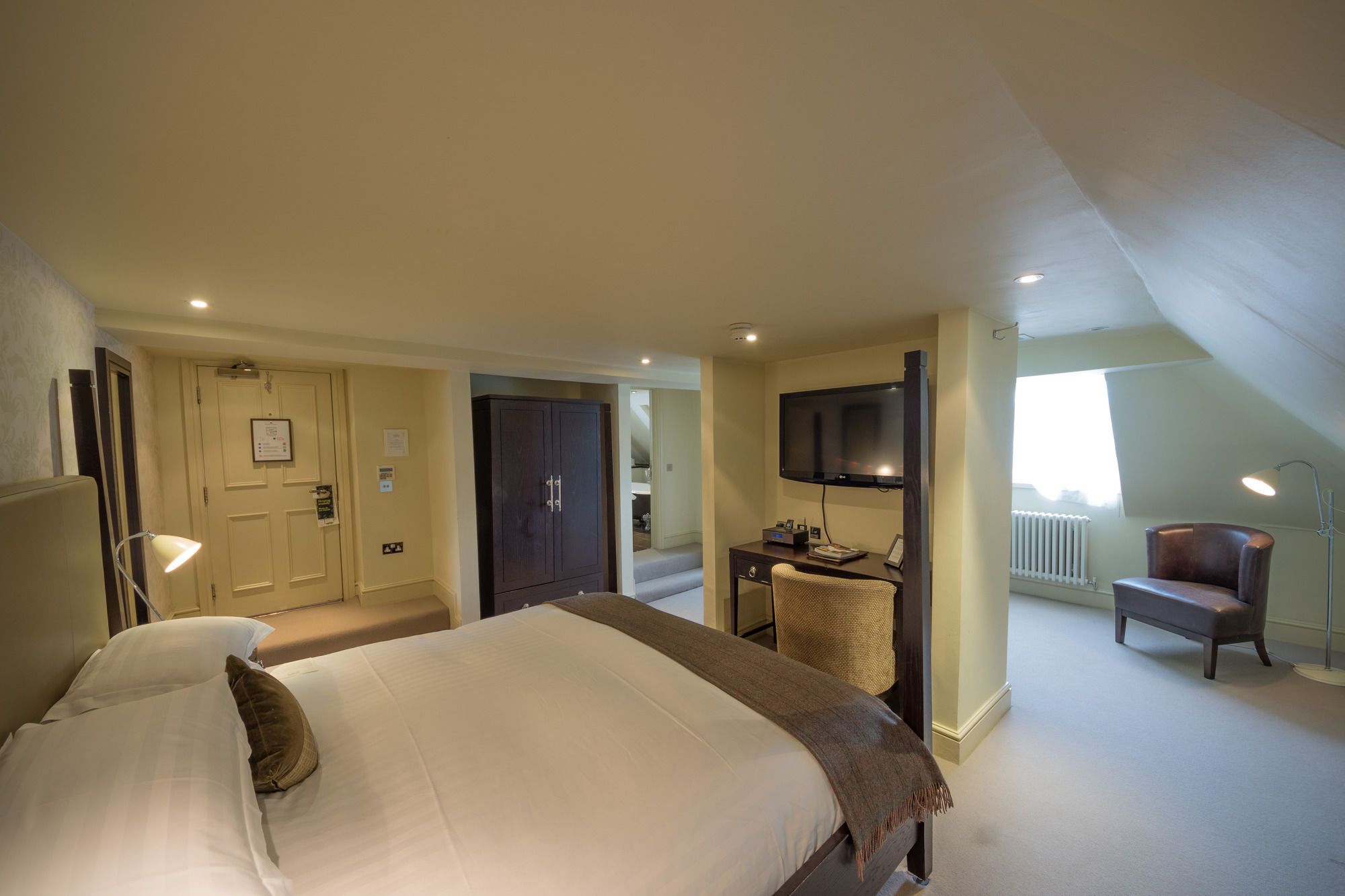 Фото Stoke Place Hotel