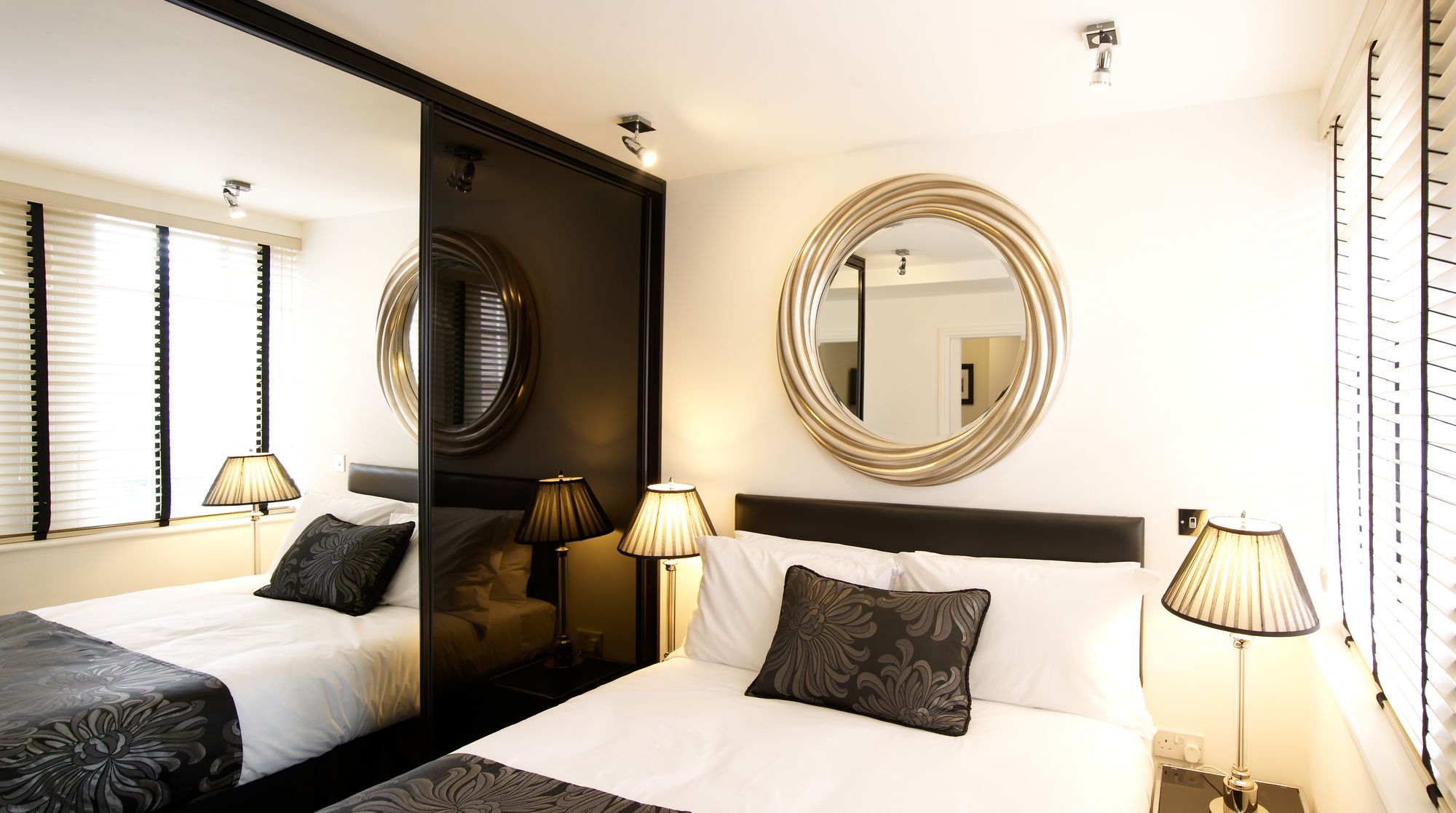 Фото Strozzi Palace Suites by Mansley