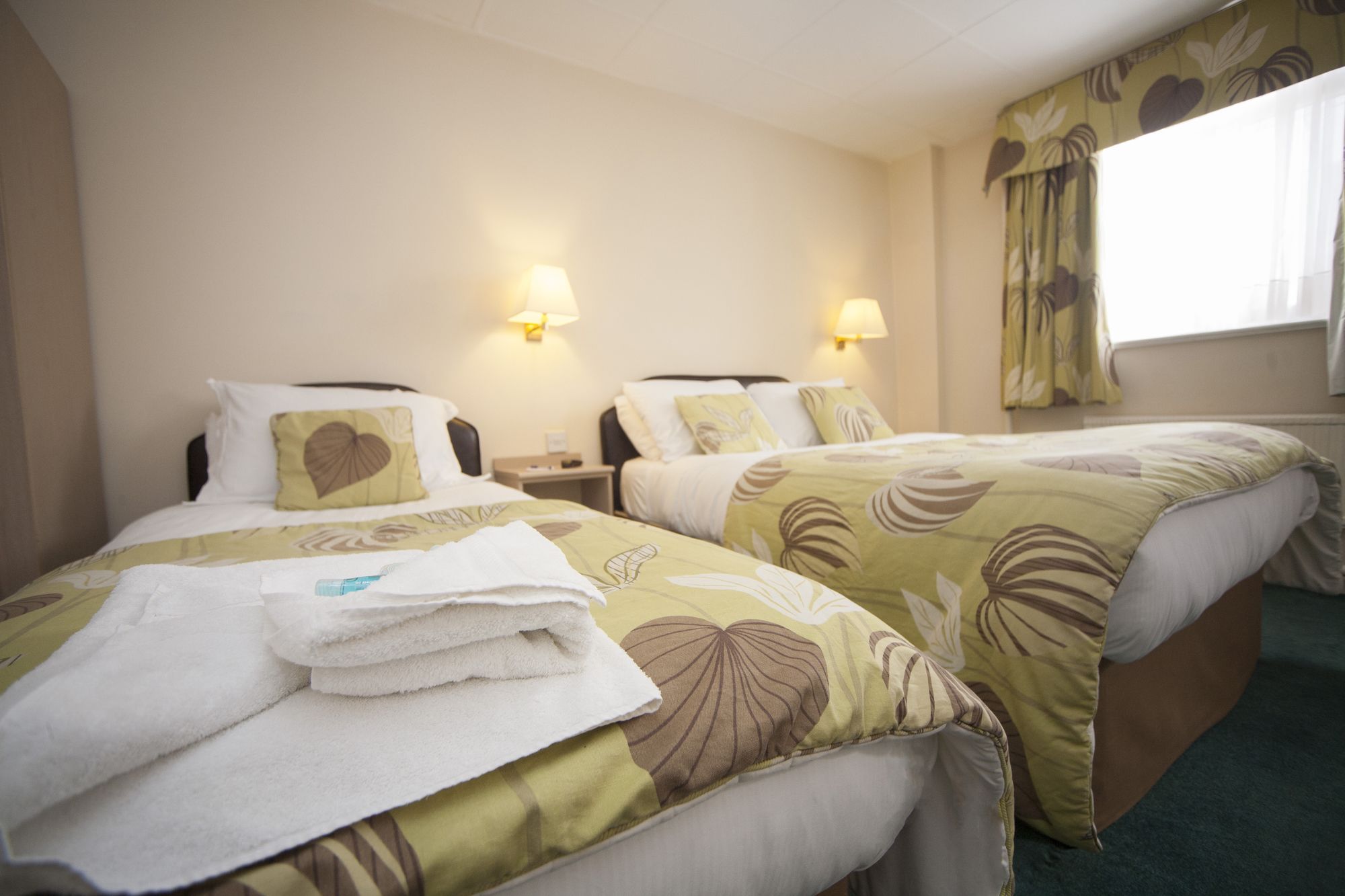 Фото The White Swan, Halifax