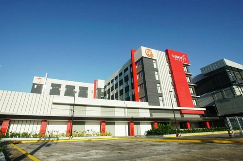 Гостиница Go Hotels Plus Naga в Провинции Южный Камаринес