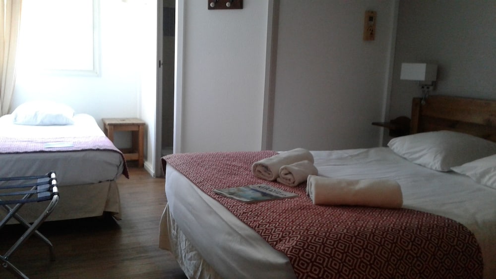 Фото Hôtel Porte de Genève