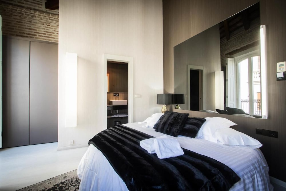 Фото Cosy Rooms Embajador