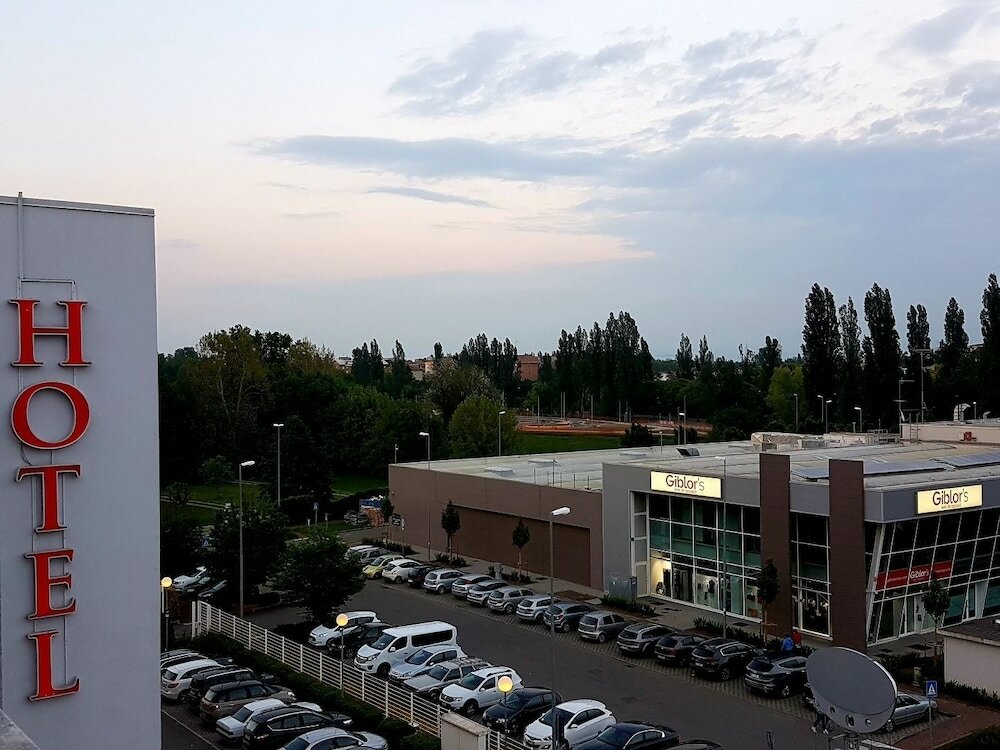 Фото Hotel Carpi