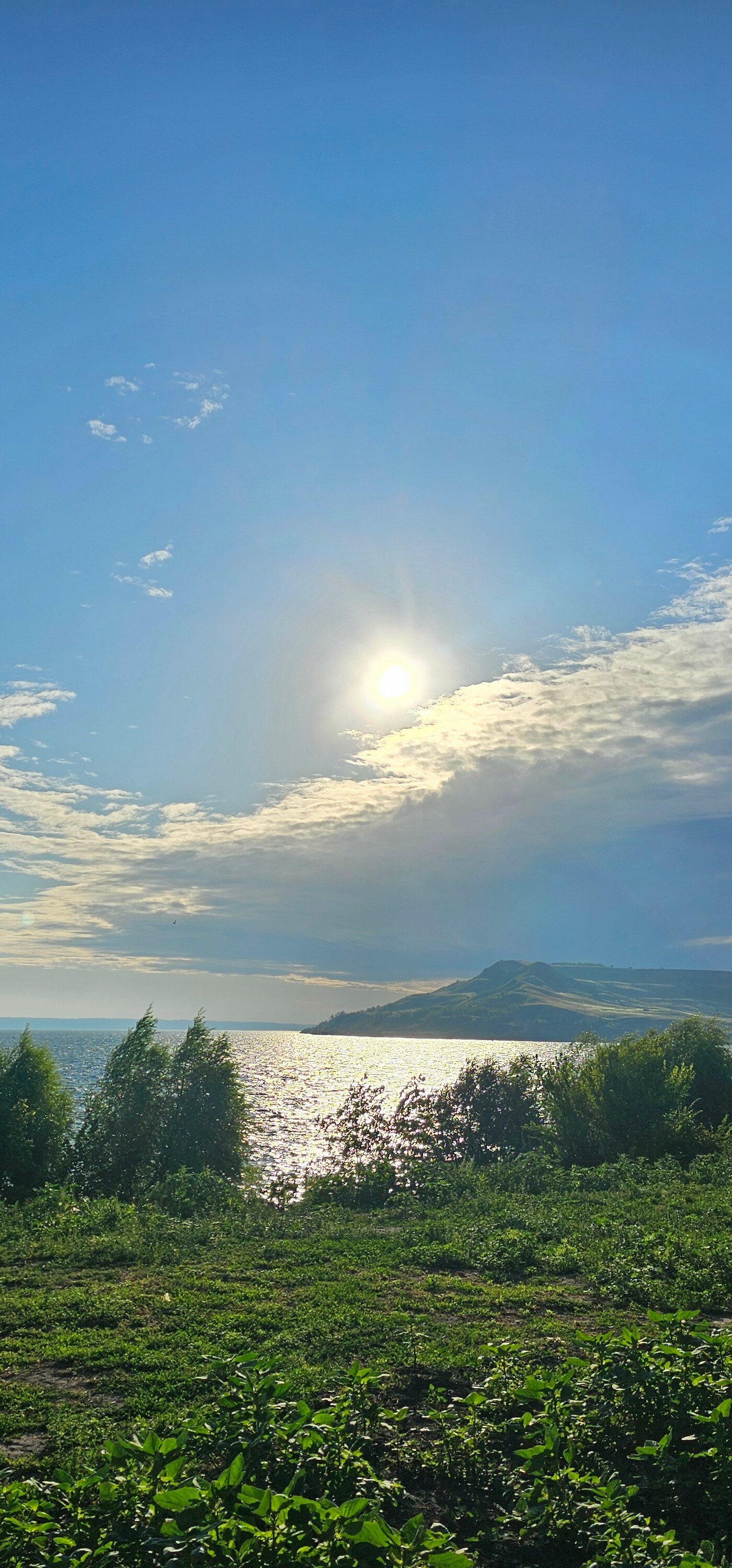 Фото Горы да река