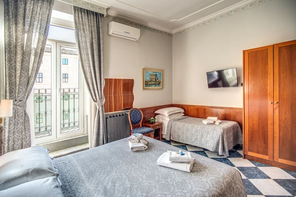 Фото Hotel Centro Cavour Roma